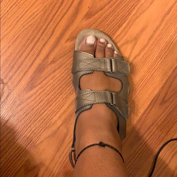 Sandals - Picture 2 of 5